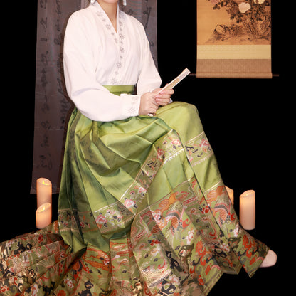 Original ‘Phoenix Perching’ Skirt | Luxury Ming Dynasty Ma Mian Qun Hanfu Evening Gown