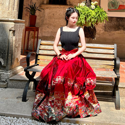Original ‘Phoenix Perching’ Skirt | Luxury Ming Dynasty Ma Mian Qun Hanfu Evening Gown