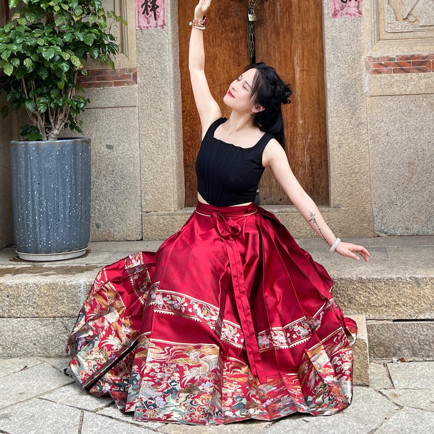 Original ‘Phoenix Perching’ Skirt | Luxury Ming Dynasty Ma Mian Qun Hanfu Evening Gown