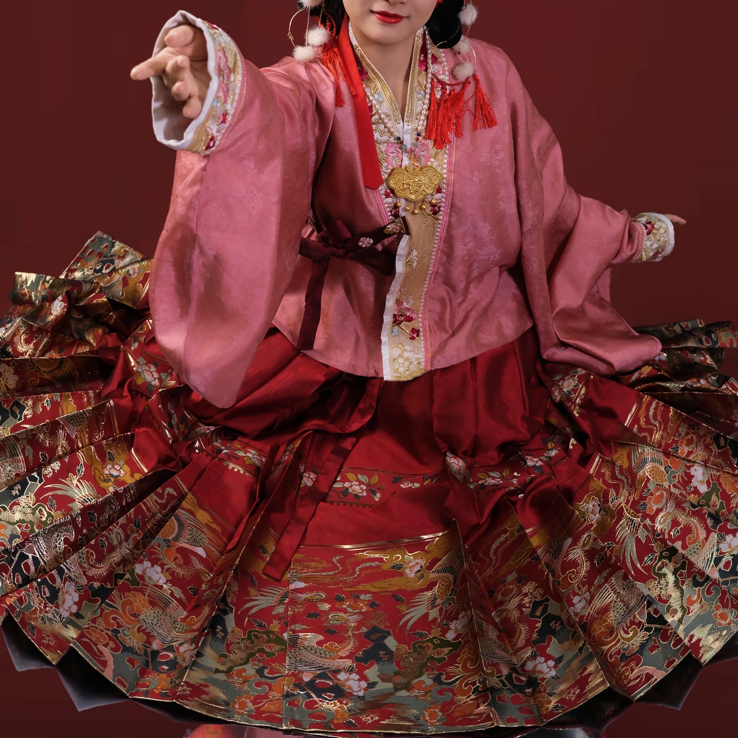 Original ‘Phoenix Perching’ Skirt | Luxury Ming Dynasty Ma Mian Qun Hanfu Evening Gown